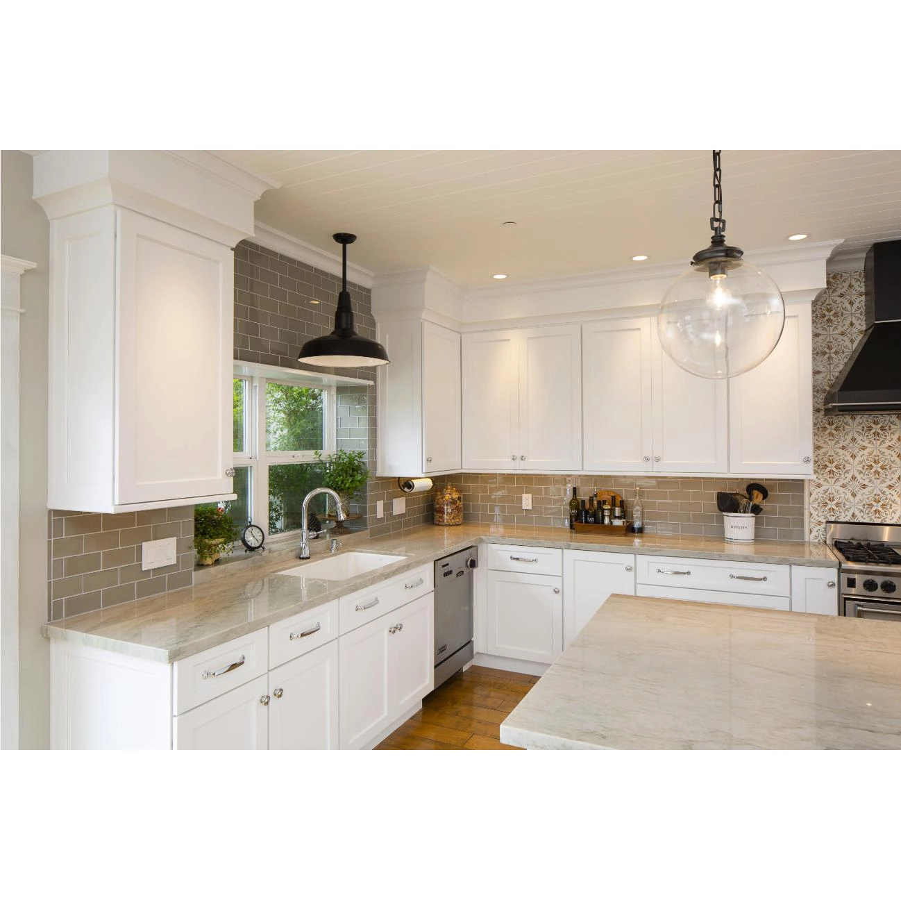 AisDecor custom lacquer kitchen cabinet exporter 3