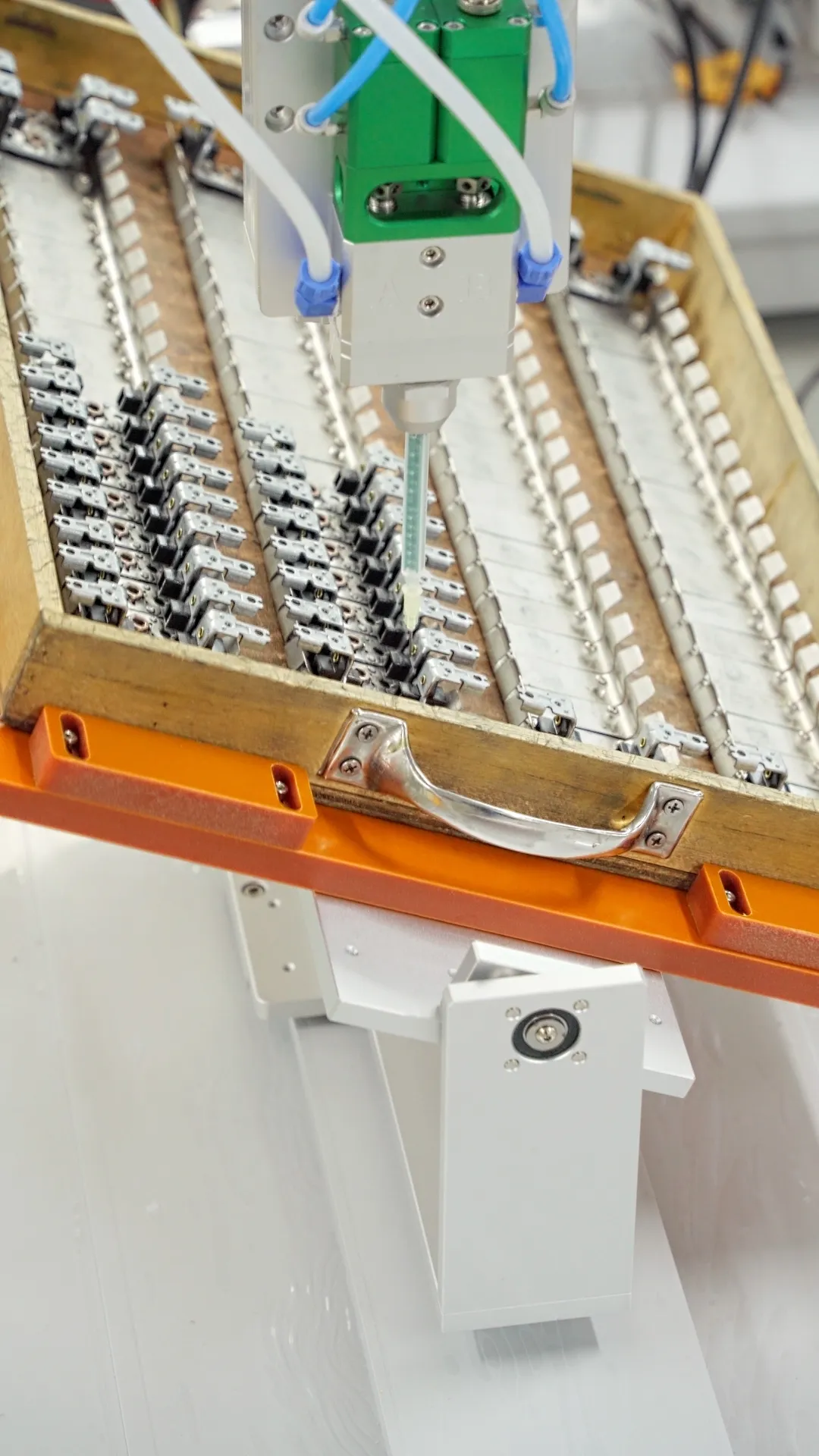 Wholesale Auto Glue Dispenser Price List 8