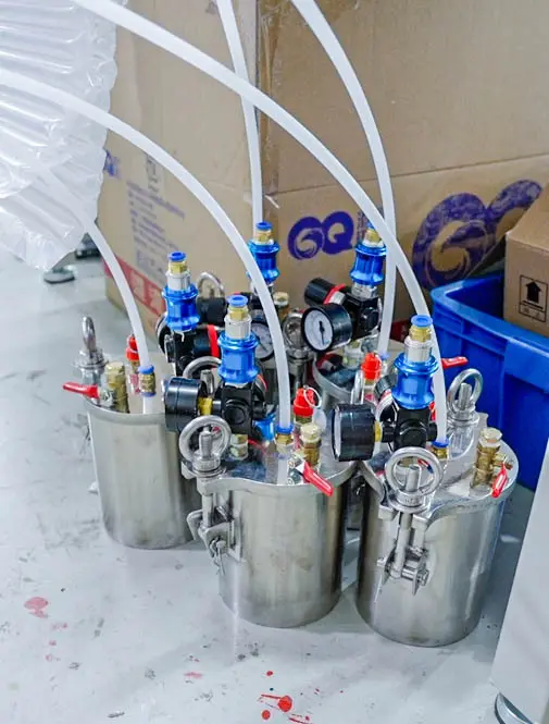 Automatic Glue Dispenser by Xiaomao Machine-2 7
