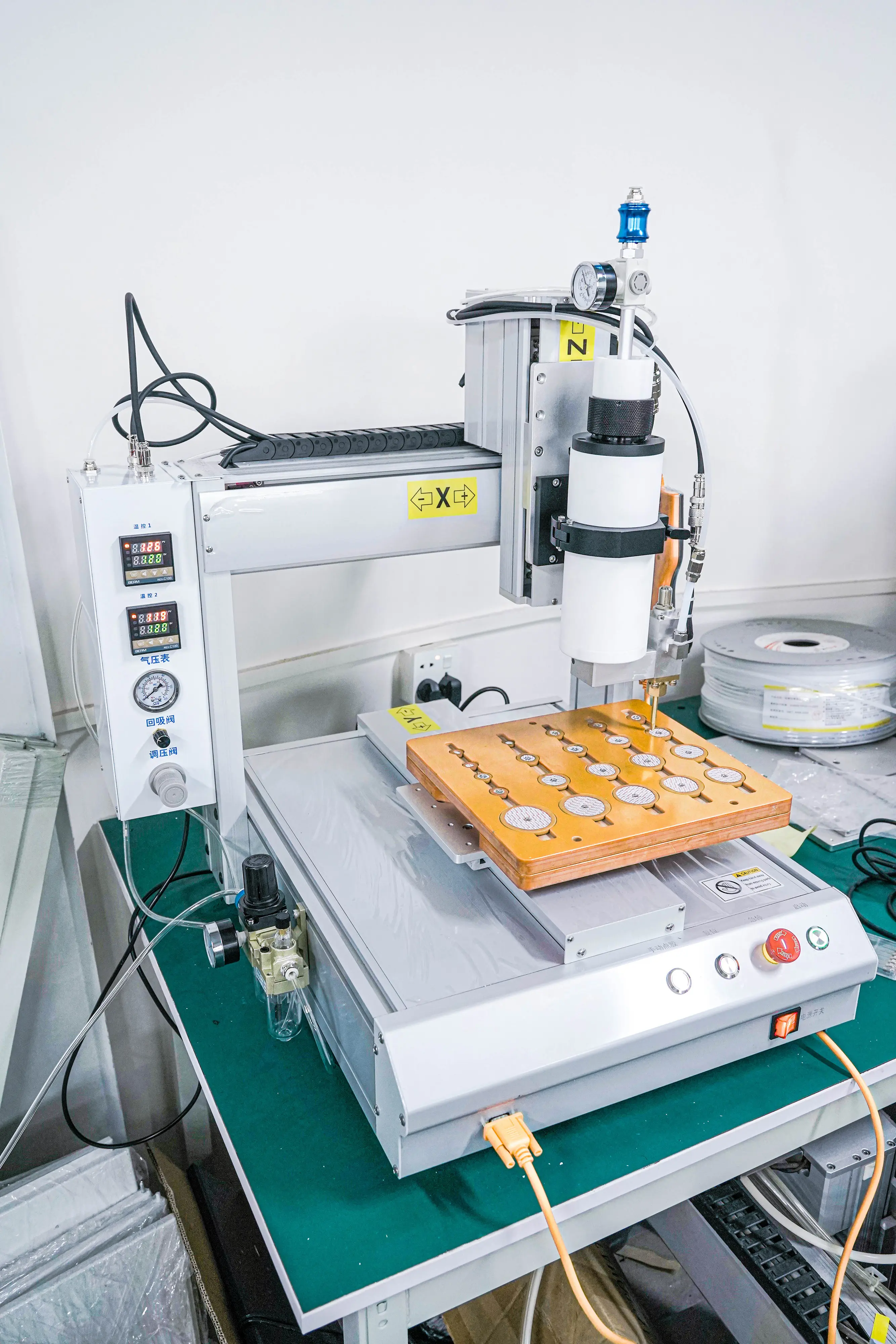 Hot Melt Glue Machines - - Xiaomao Machine 4