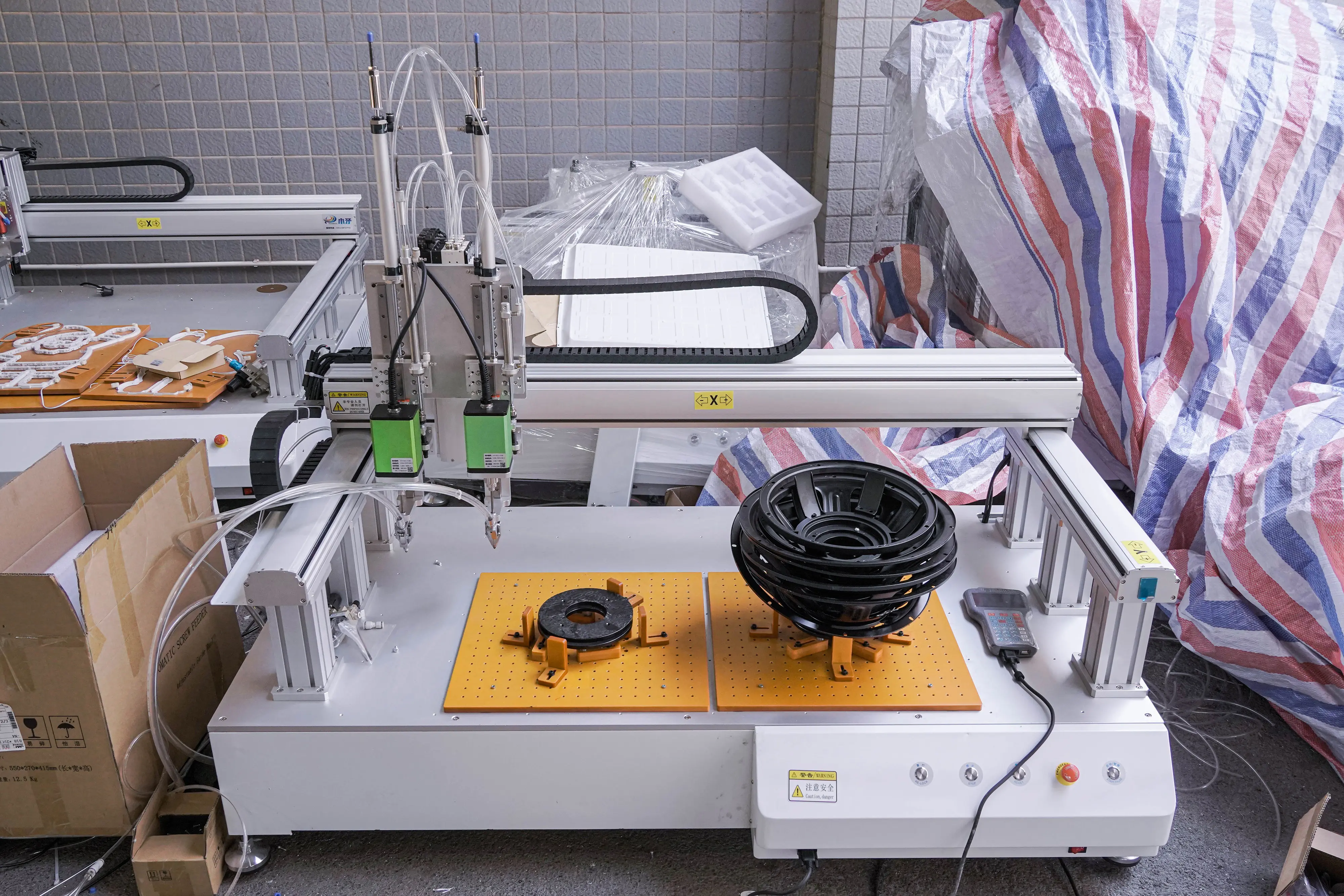 Automatic Screw Fastening Machine - - Xiaomao Machine-2 3
