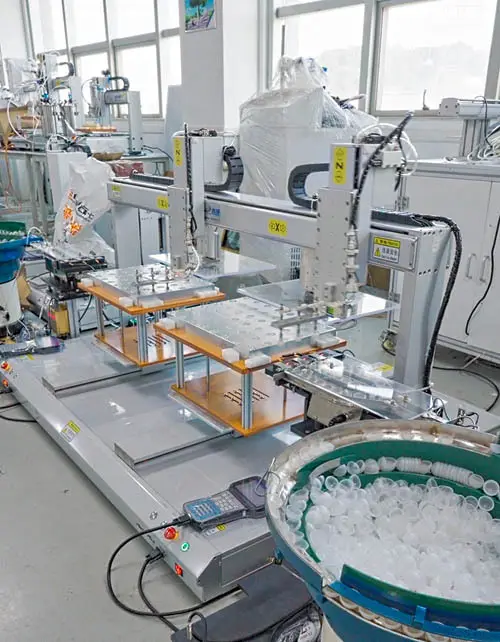 Automatic Screw Locking Machine by Xiaomao Machine-2 4