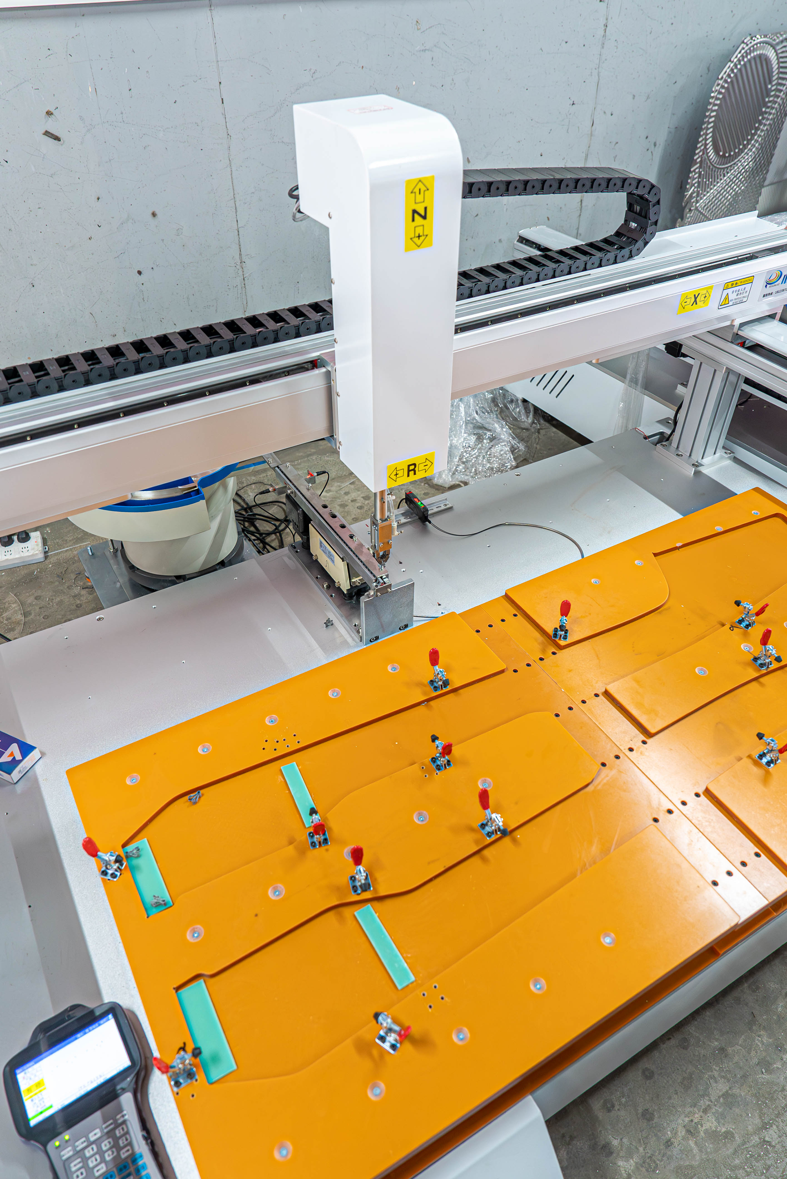 Non-standard customized plate placing machine with vibrating plate 5