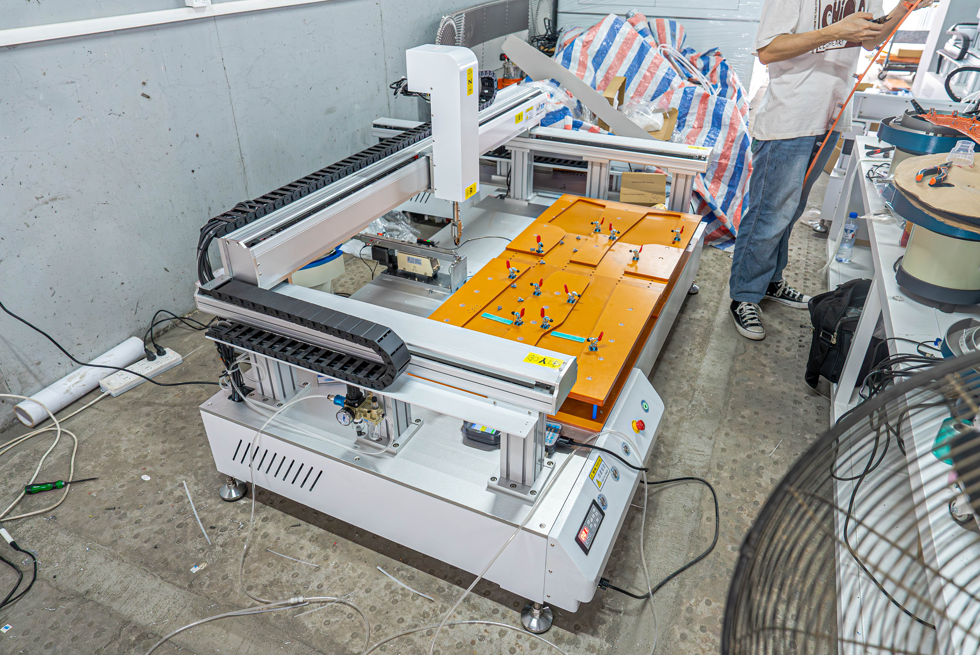 Non-standard customized plate placing machine with vibrating plate 3