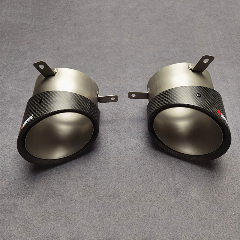 AKRAPOVIC Exhaust Pipe Muffler Tip Tailpipe Nozzles For AUDI R8 2