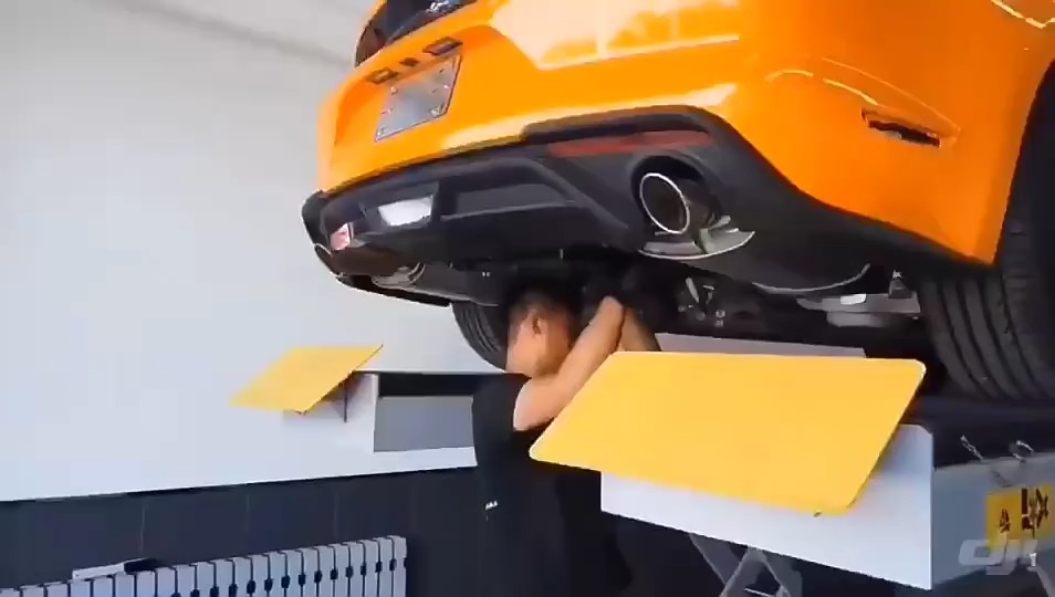 自動車排気キャタバックマフラーバルブフォードマスタング 2.3T 1