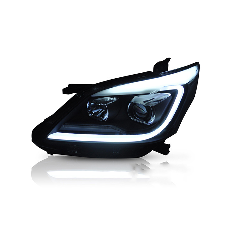Assemblage des phares LED de voiture pour Toyota Innova 2012-2015 1