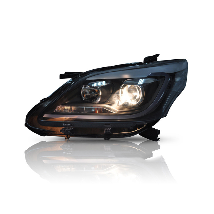 Assemblage des phares LED de voiture pour Toyota Innova 2012-2015 3
