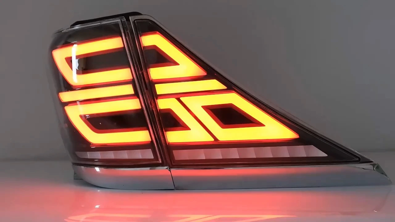 Conjunto de luzes traseiras de LED para carro para Toyota ALFA 2007-2013 Lâmpada traseira 1