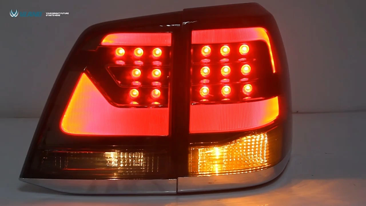 Conjunto de luzes traseiras de LED para carro para Toyota Land Cruiser 2008-2015 1
