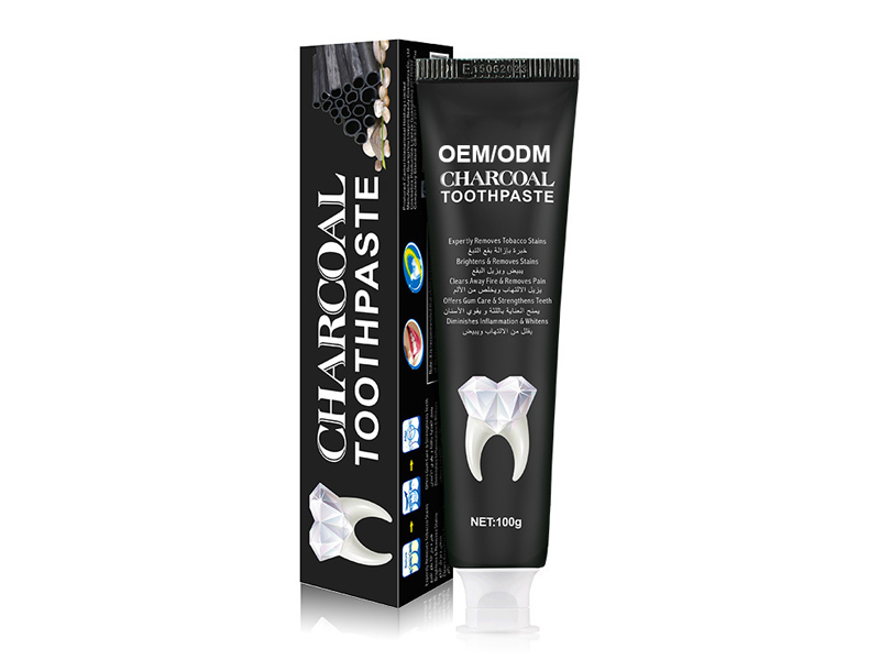 Activated Carbon Toothpaste for Stain Removal and Sensitivity Reduction 1
