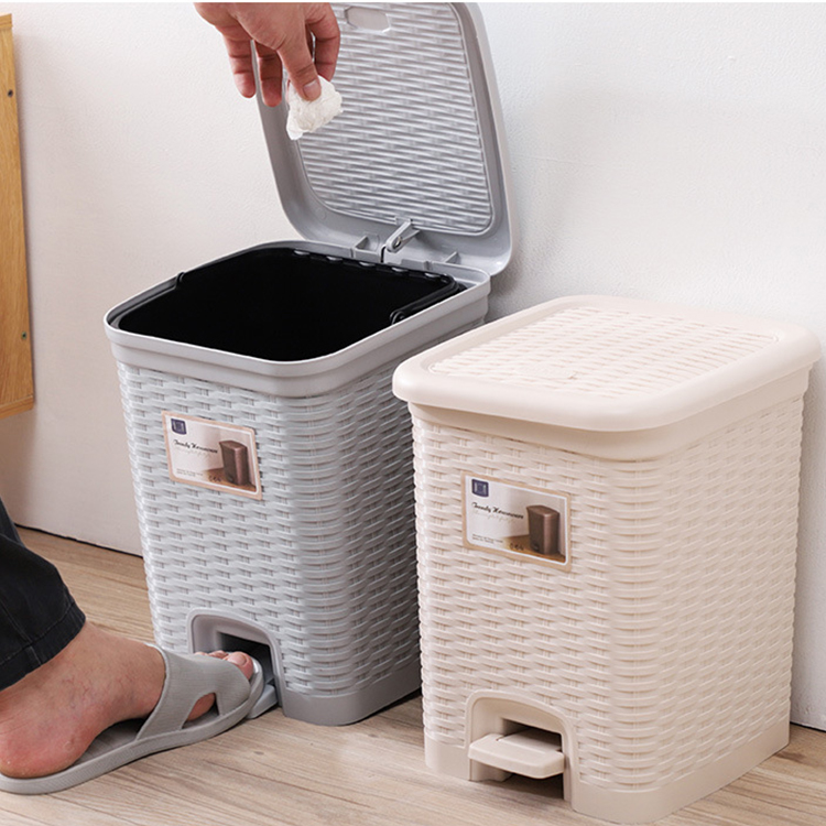 Plastic Slow-down Silent Trash Basket Rattan Weave Trash Can 2