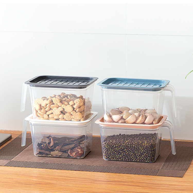 Sturdy Plastic Food Storage Containers with Easy-Grip Handles 2