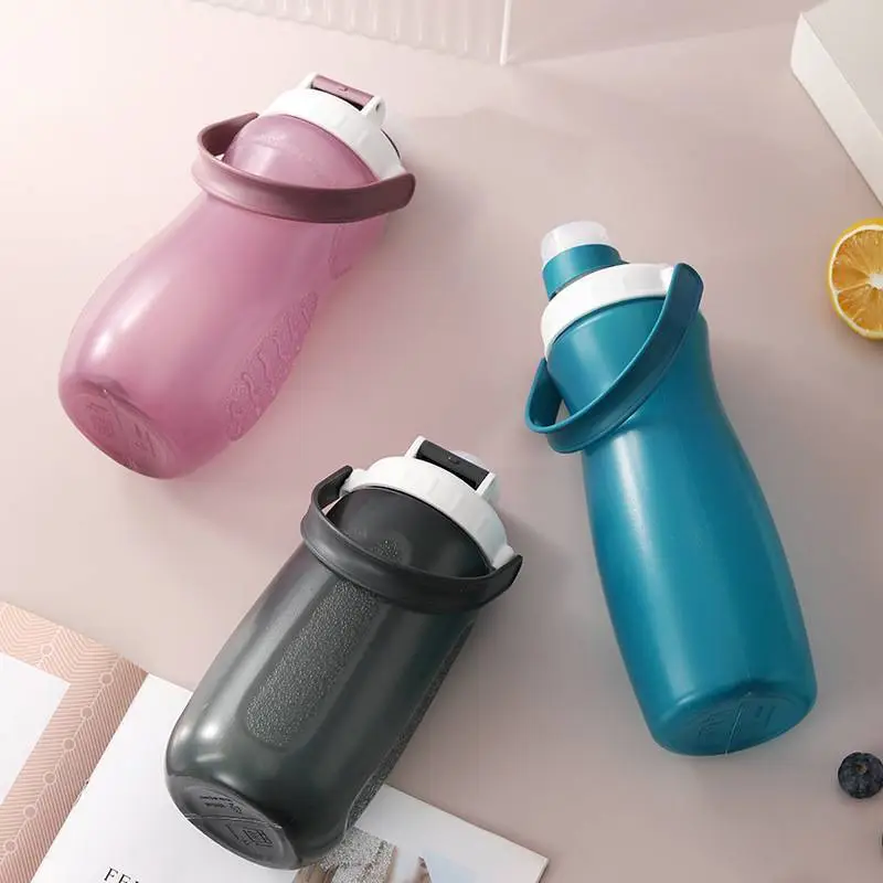 Outdoor Men's and Women's Fitness Belt Handle Portable Water Bottle 1