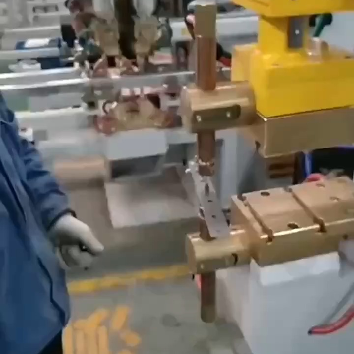Medium frequency spot welding machine 1