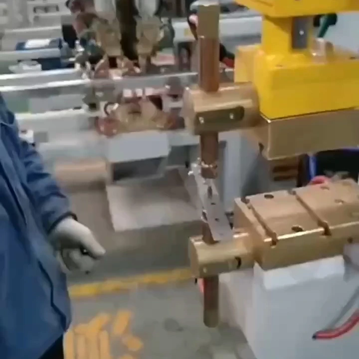 Medium frequency spot welding machine 1