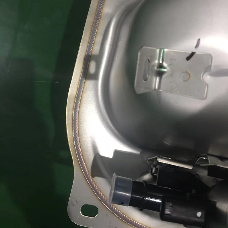 Resistance seam welding robot workstation 5