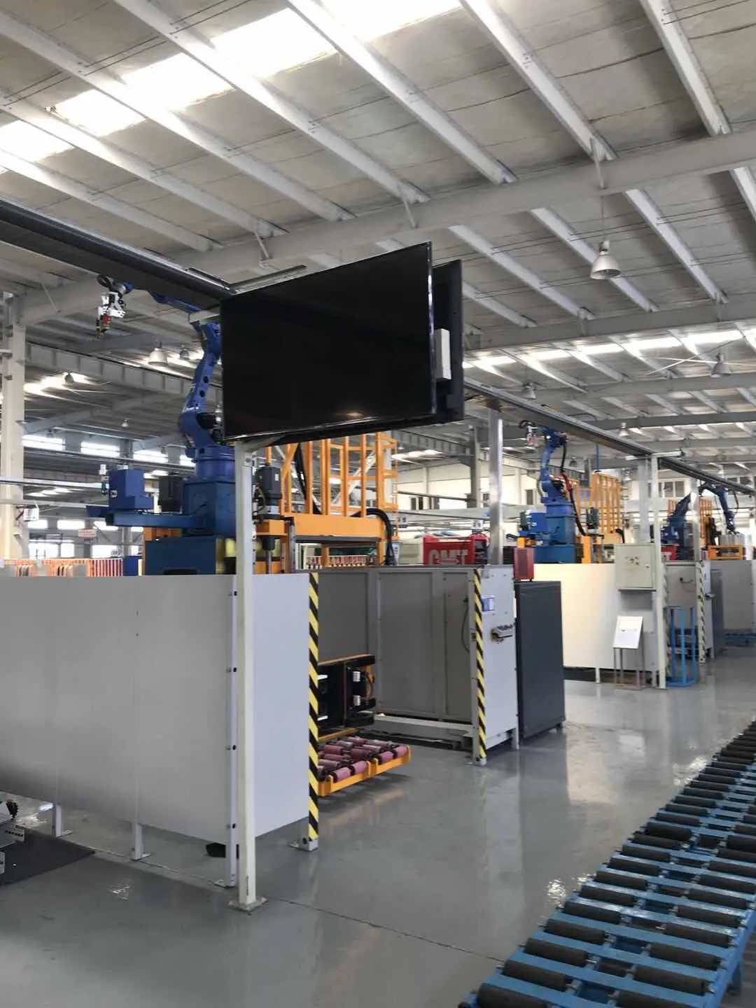 Automatic Welder by Hanyan Welder 10