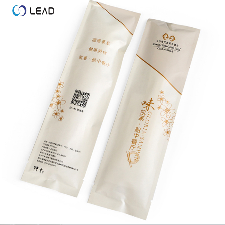 Four-side sealing tableware/ napkin packaging machine 4