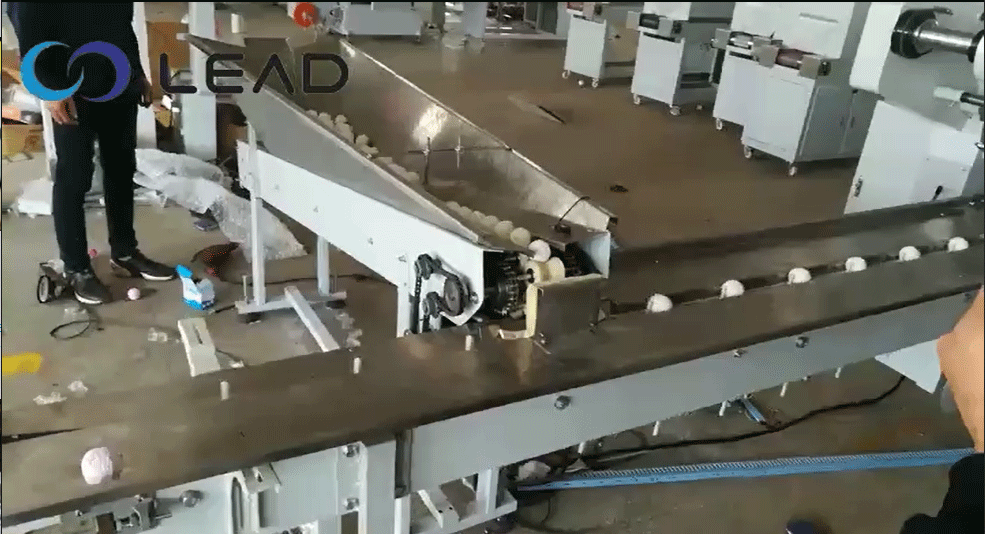 Bath bombs automatic feeding packing machine