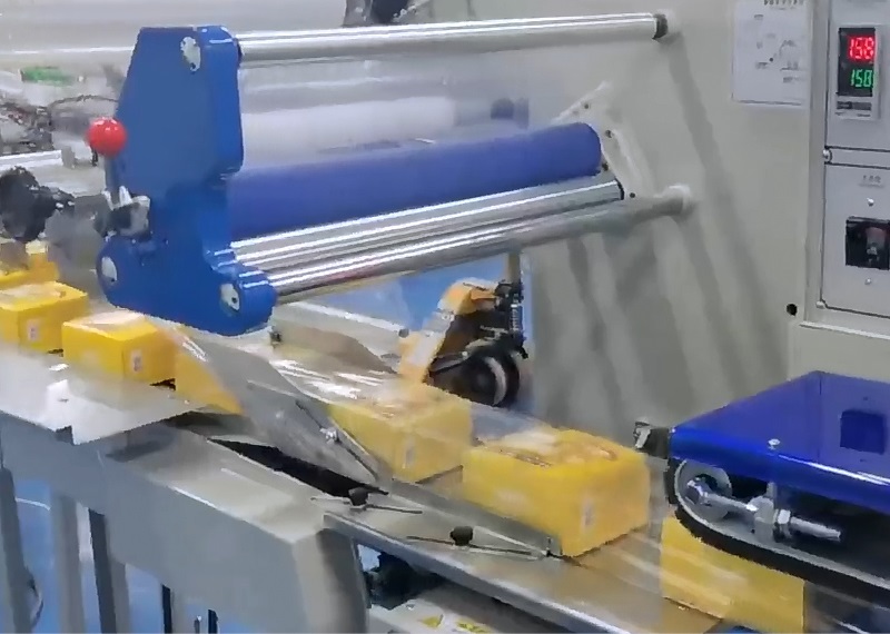 Egg tart wrapper + boxing + heat shrink