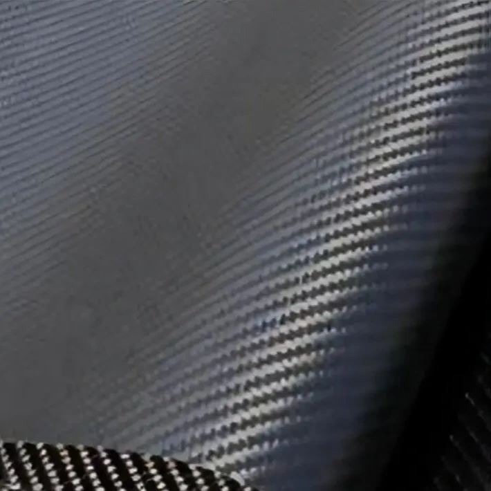 Matériau polyamide renforcé de fibres de carbone pour appareils électroniques et équipements sportifs 1