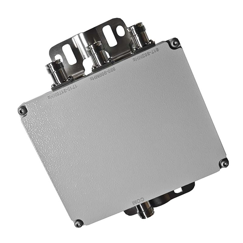 مُجمِّع AMPLITEC CM0621-3D-B لترددات 617 <000000> 900 و2170 ميجاهرتز منخفضة الخسارة 4