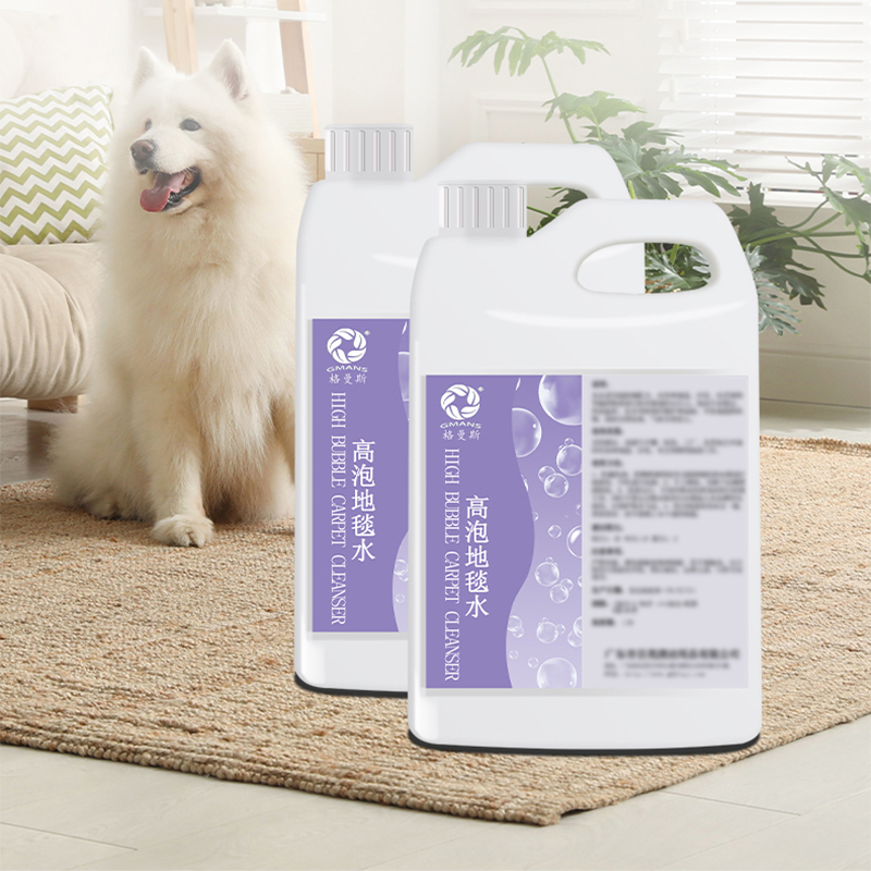 Limpador de carpete espumoso para uso em uma variedade de carpetes 4
