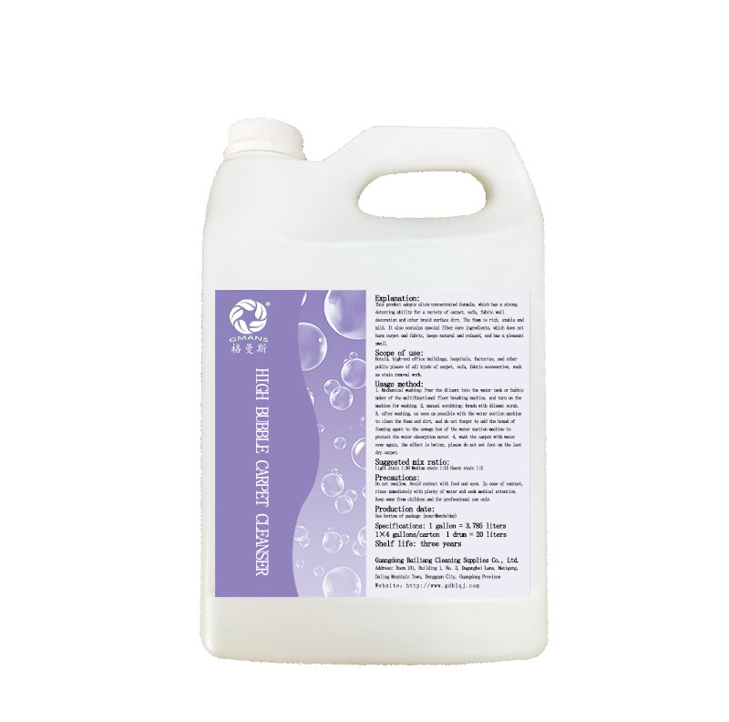 Limpador de carpete espumoso para uso em uma variedade de carpetes 3