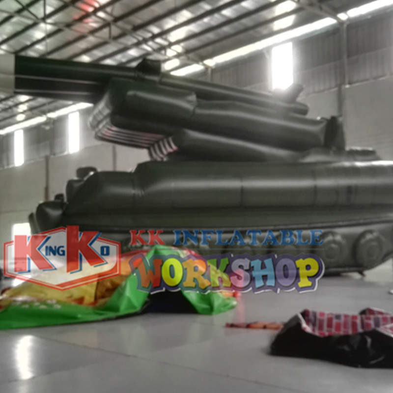 Modelo de tanque inflable de equipo militar. 5
