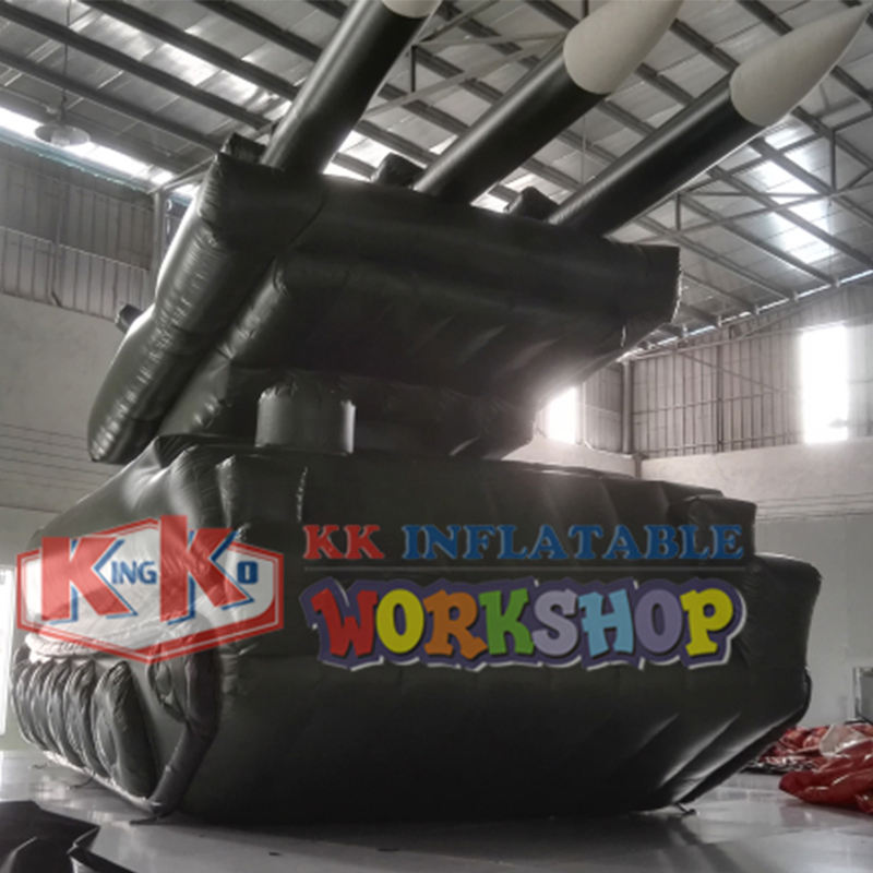 Modelo de tanque inflable de equipo militar. 6
