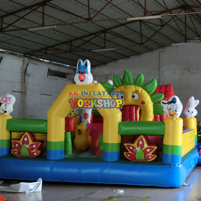Large Inflatable Castle Bouncer Trampoline Jumping Playground Inflatable Combo with slide for birthday party 1