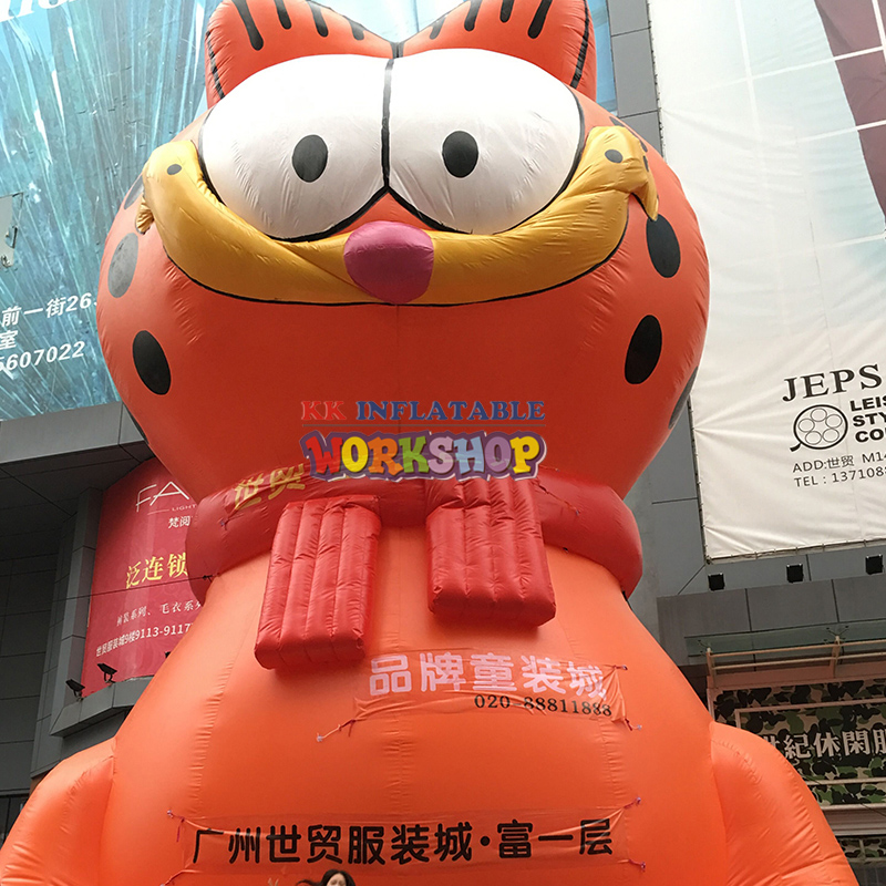 Gato inflable gigante personalizado, hermoso gato de café inflable portátil de PVC de 12M de altura para modelo publicitario de feria comercial de ropa 5