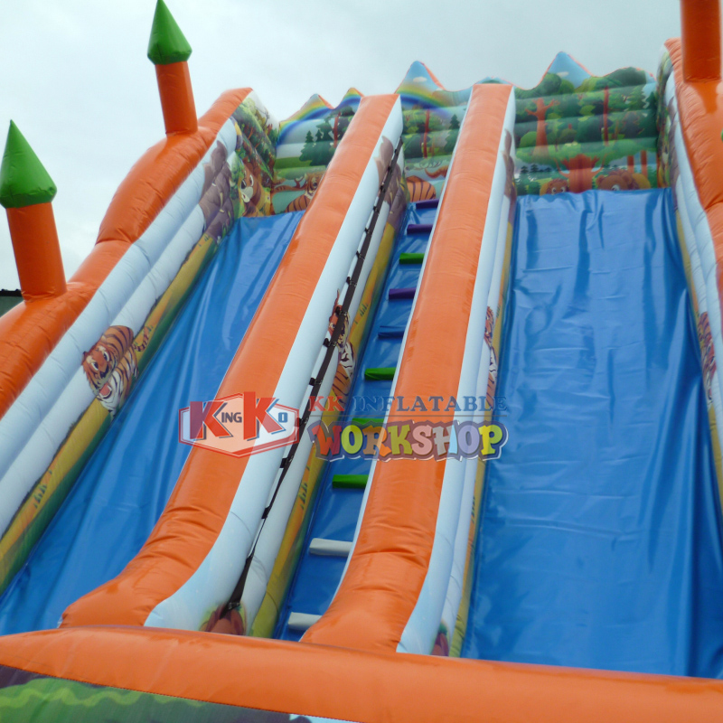 Tobogán inflable del bosque del tema de la selva, trampolín de salto interior al aire libre de la diapositiva del castillo de los niños 4