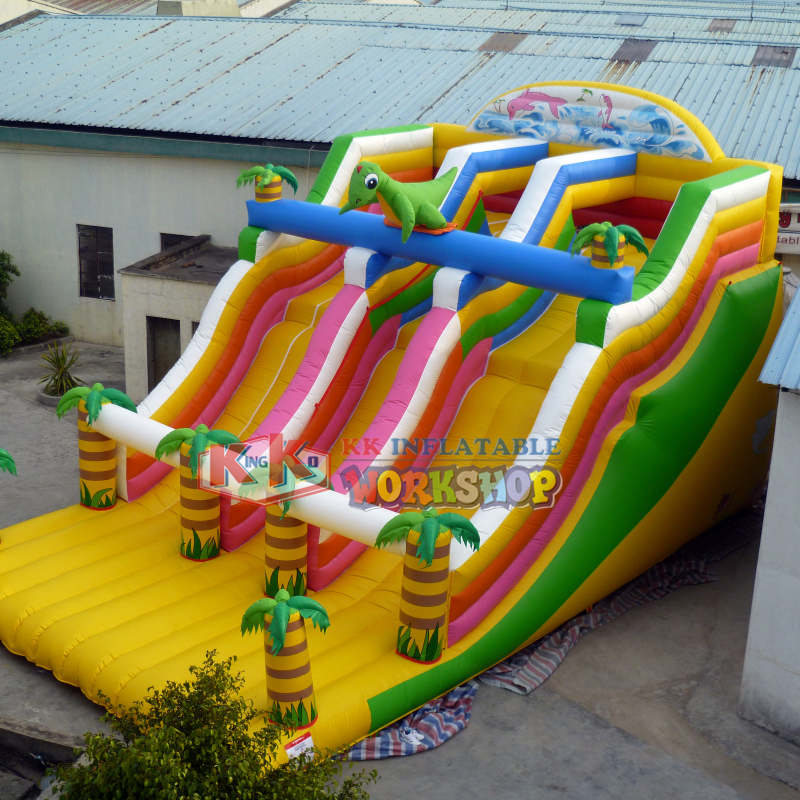 Tobogán inflable con tema de jungla de verano para niños, tobogán húmedo inflable de dinosaurio de palmera 3
