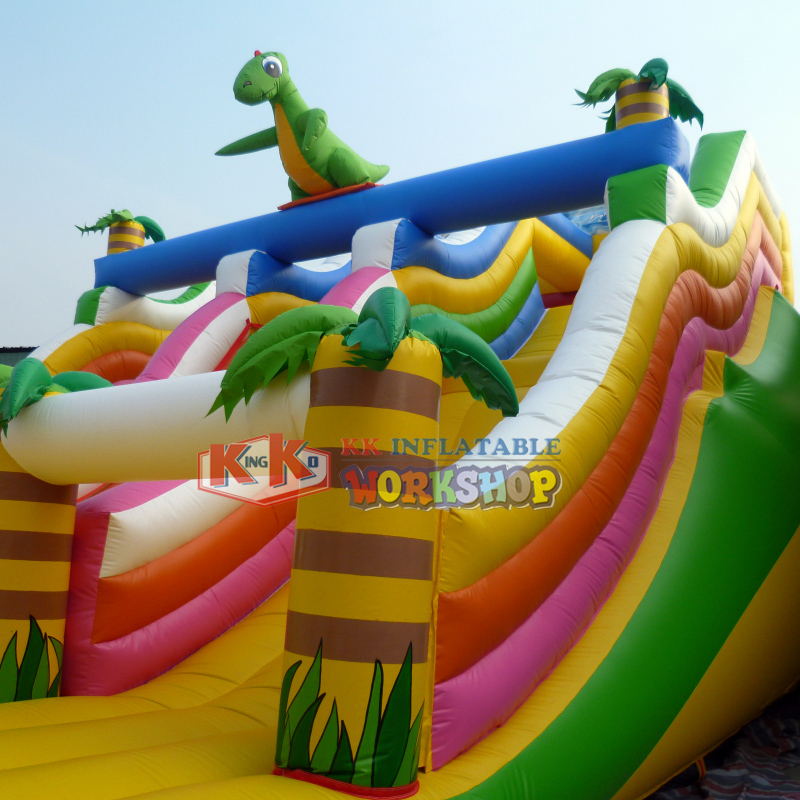 Tobogán inflable con tema de jungla de verano para niños, tobogán húmedo inflable de dinosaurio de palmera 4