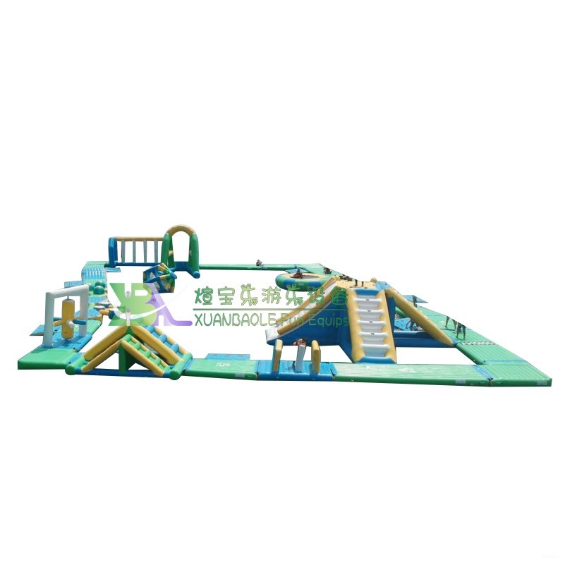 Parque de atracciones acuático verde claro/Parque acuático inflable con divertidos obstáculos para el mar o el lago 2