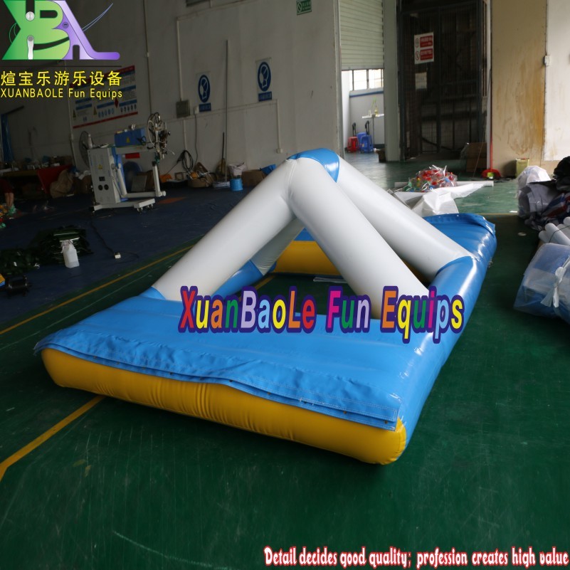 Parque acuático inflable azul/blanco/juego acuático inflable/pista de obstáculos para piscinas de hoteles o lagos 9