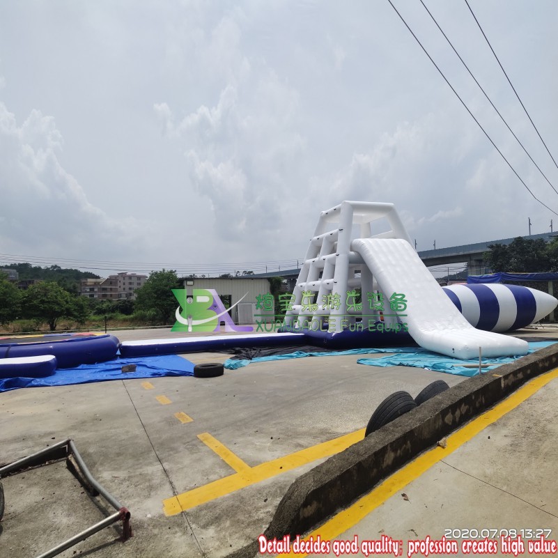 Inflatable Aqua Combo Water Game Set Inflatable Water Trampoline Slide With jumping bag 4