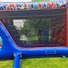 Les cavaliers gonflables de partie de parcours du combattant sautent la maison avec des ventilateurs 5