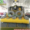 Carrera de obstáculos inflable con castillo que rebota, casa de rebote temática de Mr Black con salto con tobogán, Panda encantador de dibujos animados 2