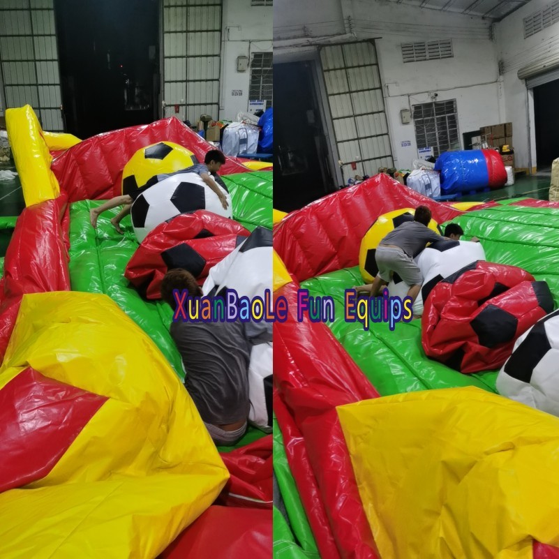 Tema de fútbol interactivo, obstáculo inflable de gran pelota/saltos y límites, juego de salto de desafío inflable 2