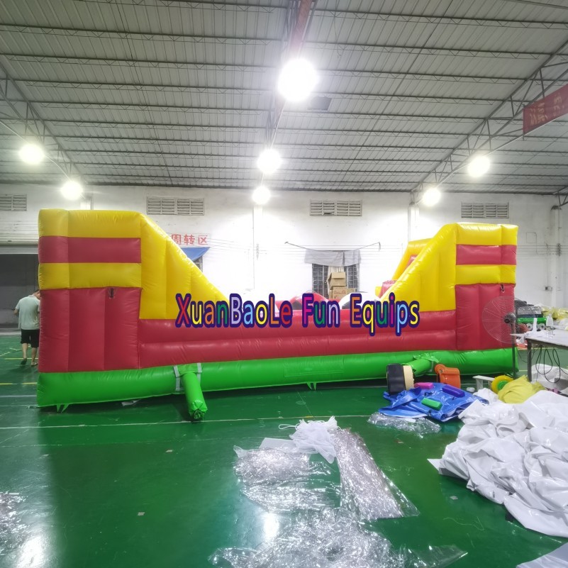 Tema de fútbol interactivo, obstáculo inflable de gran pelota/saltos y límites, juego de salto de desafío inflable 6