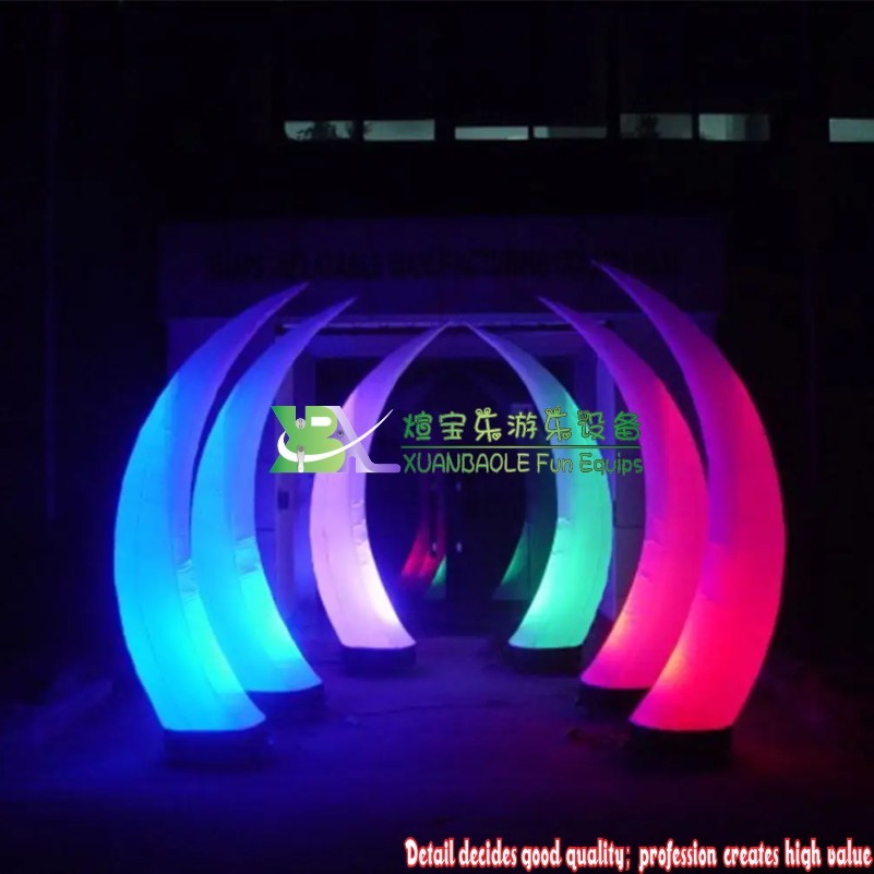 Cône gonflable adapté aux besoins du client de lumière de corne de LED coloré de tube gonflable 5