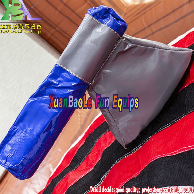 Juego de hacha de batalla inflable interactivo / Juego de carnaval con desafío de lanzamiento de hacha voladora inflable 7