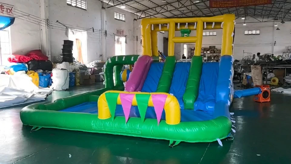Toboggan aquatique gonflable en PVC et piscine gonflable, aire de jeux aquatiques pour l&39;extérieur 1