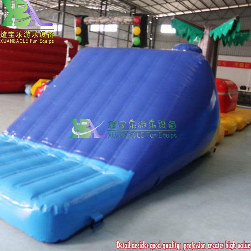 Curso de obstáculos de agua flotante inflable: diversión de piscina segura para niños 6