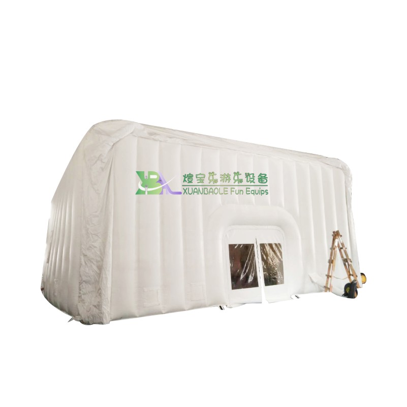 Carpa inflable grande blanca para eventos y espaciosas reuniones. 3