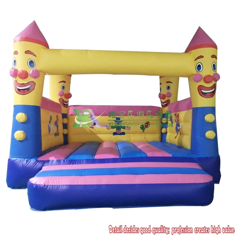 Castillo hinchable infantil para exteriores con temática de circo y payasos 1