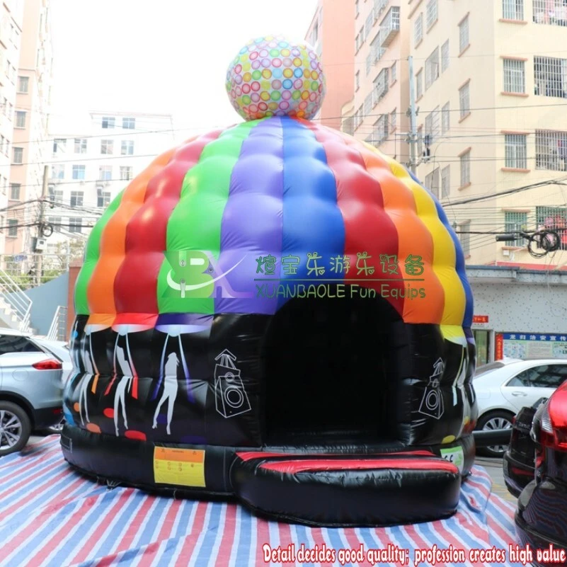 Tienda inflable con forma de cúpula de discoteca y bola de luz LED, fabricada en China, con castillo inflable para bailar y bailar. 1